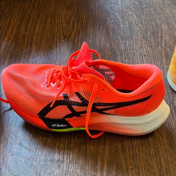 Asics Red Athletic Shoes size 9 - Meta Speed fly Paris FFTurbo+ - Picture 6 of 7